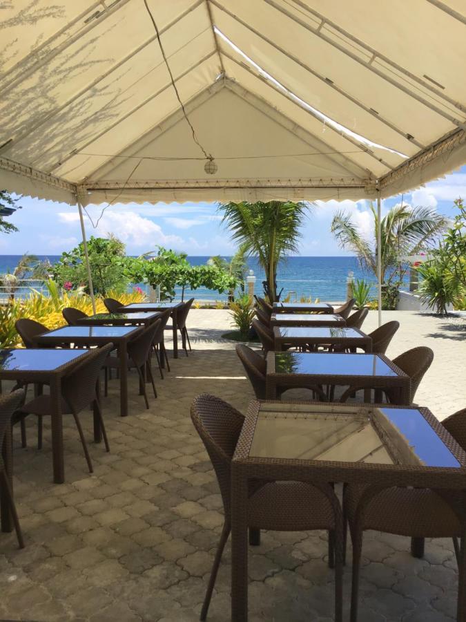 Em Royalle Hotel & Beach Resort San Juan  Esterno foto